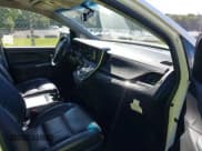 ✅ 2015 Toyota Sienna SE • VIN: 5TDXK3DC0FS657546 • Лот: 42183750. Опубликован ранее на IAAI с пробегом 137 157 миль. Бесплатный доступ к архиву аукционных продаж из США и подробный отчёт об истории автомобиля на DreamBid. Изображение 5.