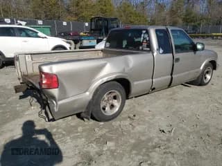 ✅ 2000 Chevrolet S-10 LS • VIN: 1GCCS1951Y8257208 • Лот: 43153775. Опубликован ранее на Copart с пробегом 174 448 миль. Бесплатный доступ к архиву аукционных продаж из США и подробный отчёт об истории автомобиля на DreamBid. Изображение 3.