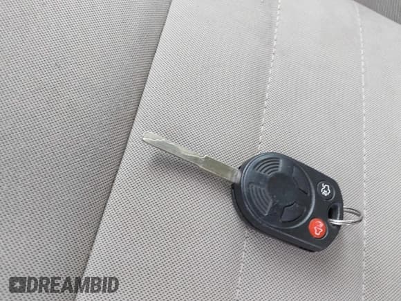 ✅ 2013 Ford C-Max SE • VIN: 1FADP5AU1DL505423 • Lot: 43869177. Listed on IAAI with 273,738 mi. Free auction sales archive from the USA and detailed vehicle history report at DreamBid. Image 11.