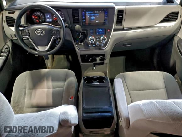 ✅ 2016 Toyota Sienna LE • VIN: 5TDJK3DC6GS138072 • Lot: 93824155. Listed on Copart with 139,844 mi. Free auction sales archive from the USA and detailed vehicle history report at DreamBid. Image 8.