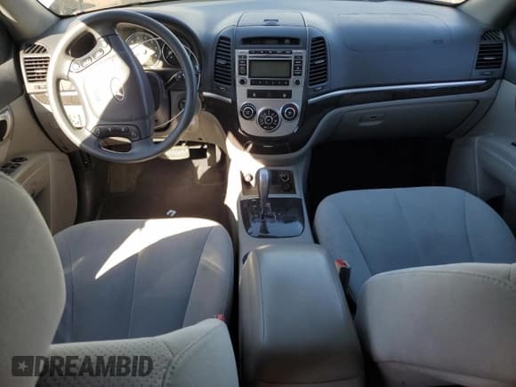 ✅ 2009 Hyundai Santa Fe GLS • VIN: 5NMSG73D79H280511 • Lot: 77479254. Listed on Copart with 139,239 mi. Free auction sales archive from the USA and detailed vehicle history report at DreamBid. Image 8.