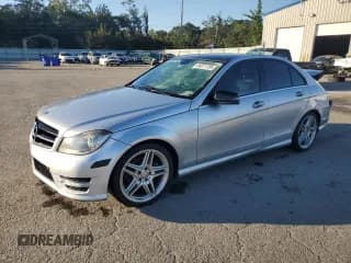 ✅ 2012 Mercedes-Benz C 250 Sport • VIN: WDDGF4HB4CA650478 • Lot: 86071785. Wystawiony na Copart z przebiegiem 105 717 mil. Bezpłatny archiwum sprzedaży aukcyjnych z USA i szczegółowy raport historii pojazdu na DreamBid. Zdjęcie 1.