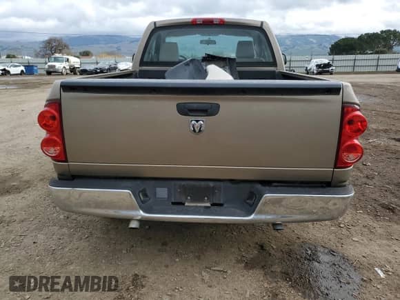 2007 Dodge 1500 ST с VIN 1D7HA16K37J552424, выставлен на аукционе Copart как лот 42571005 с пробегом 30 458 миль миль и Списание • Salvage title. История ставок и продаж доступна на DreamBid. Изображение 6.