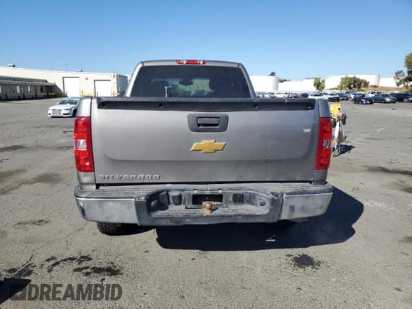 ✅ 2013 Chevrolet Silverado 1500 LS • VIN: 1GCRCREA8DZ163453 • Lot: 72453814. Listed on Copart with 127,050 mi. Free auction sales archive from the USA and detailed vehicle history report at DreamBid. Image 6.