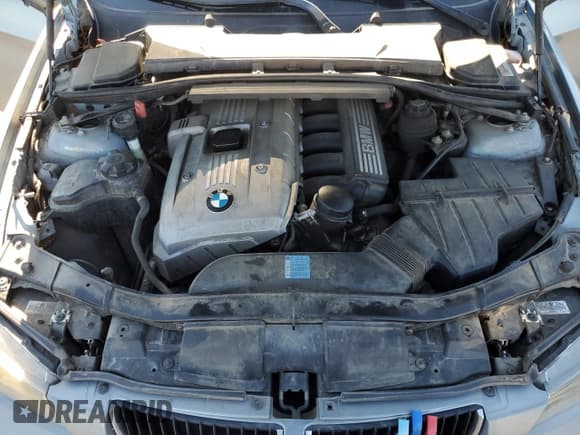 ✅ 2006 BMW 3 Series 325i • VIN: WBAVB13566KX66807 • Lot: 82641395. Listed on Copart with 118,668 mi. Free auction sales archive from the USA and detailed vehicle history report at DreamBid. Image 11.