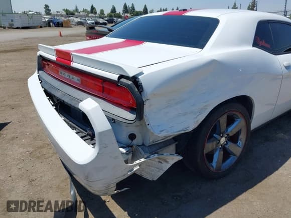 ✅ 2012 Dodge Challenger SXT • VIN: 2C3CDYAG5CH315201 • Lot: 42966307. Wystawiony na IAAI z przebiegiem 107 154 mil. Bezpłatny archiwum sprzedaży aukcyjnych z USA i szczegółowy raport historii pojazdu na DreamBid. Zdjęcie 6.