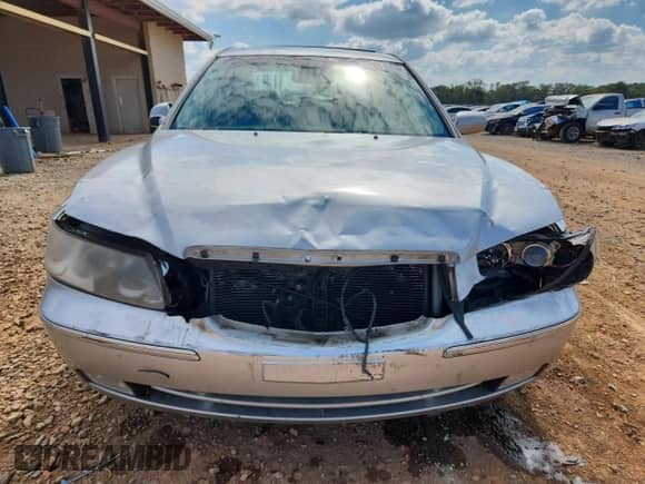 2006 Hyundai Azera SE with VIN KMHFC46F76A105492, listed as a Copart auction lot 84811085 with 221,526 mi miles and Salvage title. Bid and sale history available at DreamBid. Image 5.