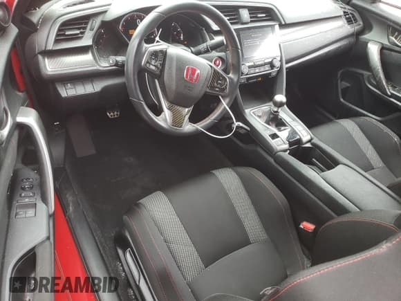 ✅ 2018 Honda Civic Si • VIN: 2HGFC3A52JH752391 • Лот: 92355515. Опубликован ранее на Copart с пробегом 61 510 миль. Бесплатный доступ к архиву аукционных продаж из США и подробный отчёт об истории автомобиля на DreamBid. Изображение 8.