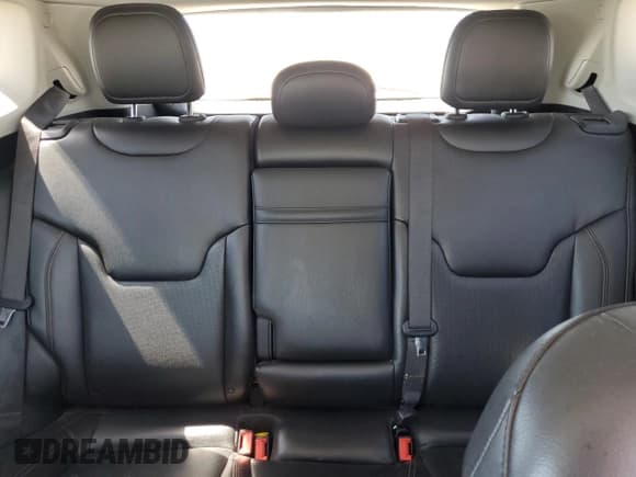 ✅ 2019 Jeep Compass Limited • VIN: 3C4NJDCB9KT747397 • Lot: 48299795. Listed on Copart with 91,187 mi. Free auction sales archive from the USA and detailed vehicle history report at DreamBid. Image 10.