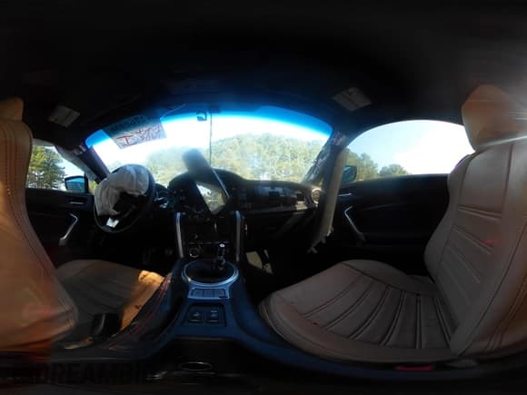 ✅ 2017 Subaru BRZ Limited • VIN: JF1ZCAC13H9603823 • Lot: 42760936. Wystawiony na IAAI z przebiegiem 13 394 mil. Bezpłatny archiwum sprzedaży aukcyjnych z USA i szczegółowy raport historii pojazdu na DreamBid. Zdjęcie 17.