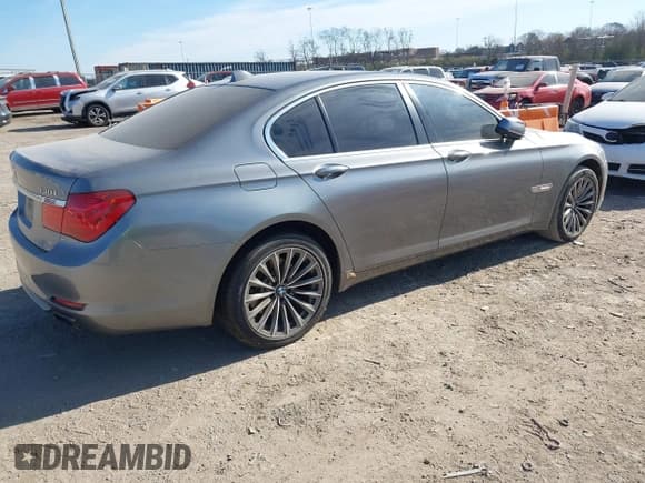 ✅ 2012 BMW 7 Series 740i • VIN: WBAKA4C50CDS99472 • Lot: 43933314. Listed on IAAI with Not provided. Free auction sales archive from the USA and detailed vehicle history report at DreamBid. Image 4.