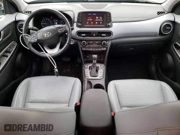 ✅ 2019 Hyundai Kona Limited • VIN: KM8K3CA51KU386852 • Лот: 48180354. Опубликован ранее на Copart с пробегом 68 384 миль. Бесплатный доступ к архиву аукционных продаж из США и подробный отчёт об истории автомобиля на DreamBid. Изображение 8.