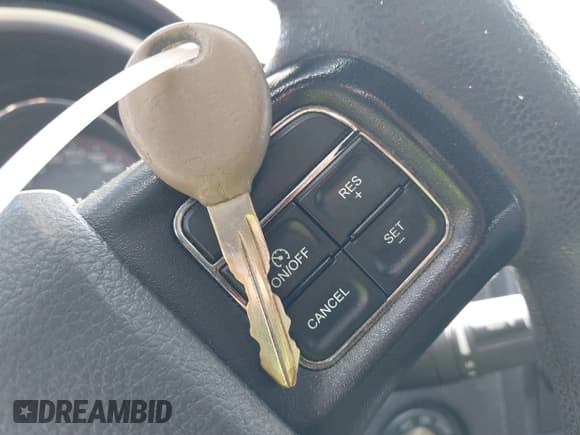 ✅ 2013 Dodge Avenger SE • VIN: 1C3CDZAB9DN566774 • Лот: 41681983. Опубликован ранее на IAAI с пробегом 145 618 миль. Бесплатный доступ к архиву аукционных продаж из США и подробный отчёт об истории автомобиля на DreamBid. Изображение 11.