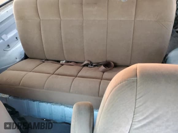 ✅ 1996 Ford Bronco Custom • VIN: 1FMEU15H3TLB67546 • Лот: 88875695. Опубликован ранее на Copart с пробегом 222 701 миль. Бесплатный доступ к архиву аукционных продаж из США и подробный отчёт об истории автомобиля на DreamBid. Изображение 10.