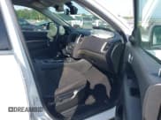 ✅ 2019 Dodge Durango SXT Plus • VIN: 1C4RDJAG0KC821839 • Lot: 43180373. Wystawiony na IAAI z przebiegiem 121 662 mil. Bezpłatny archiwum sprzedaży aukcyjnych z USA i szczegółowy raport historii pojazdu na DreamBid. Zdjęcie 5.