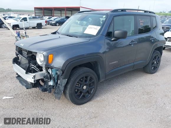 ✅ 2022 Jeep Renegade Latitude • VIN: ZACNJDB14NPN69139 • Lot: 42837146. Wystawiony na IAAI z przebiegiem 37 716 mil. Bezpłatny archiwum sprzedaży aukcyjnych z USA i szczegółowy raport historii pojazdu na DreamBid. Zdjęcie 2.