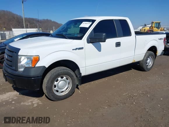 ✅ 2010 Ford F-150 XL • VIN: 1FTEX1EW0AFC17311 • Lot: 41700579. Listed on IAAI with 87,460 mi. Free auction sales archive from the USA and detailed vehicle history report at DreamBid. Image 17.