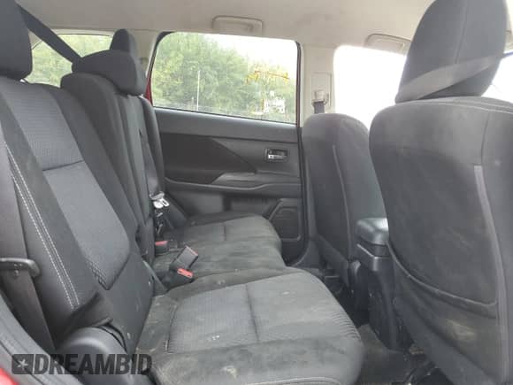 2018 Mitsubishi Outlander SE with VIN JA4AD3A32JZ007252, listed as a Copart auction lot 86884165 with 147,442 mi miles and Clean title. Bid and sale history available at DreamBid. Image 11.