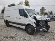 ✅ 2014 Mercedes-Benz Sprinter Cargo • VIN: WD3PE7DC8E5937423 • Lot: 86648975. Listed on Copart with 195,624 mi. Free auction sales archive from the USA and detailed vehicle history report at DreamBid. Image 4.