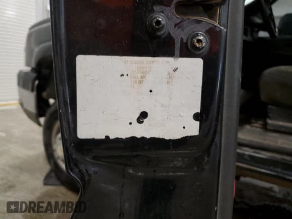 ✅ 2003 Chevrolet Silverado 3500 LS • VIN: 1GCJK39143E219868 • Lot: 73977944. Listed on Copart with 253,740 mi. Free auction sales archive from the USA and detailed vehicle history report at DreamBid. Image 13.