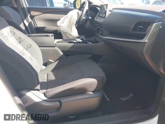 ✅ 2023 Nissan Rogue SV • VIN: 5N1BT3BA9PC927851 • Lot: 43637921. Listed on IAAI with 50,845 mi. Free auction sales archive from the USA and detailed vehicle history report at DreamBid. Image 5.