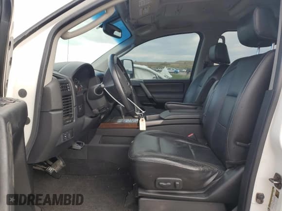 ✅ 2008 Nissan Titan XE • VIN: 1N6AA07C18N355501 • Lot: 55691545. Listed on Copart with 146,264 mi. Free auction sales archive from the USA and detailed vehicle history report at DreamBid. Image 7.
