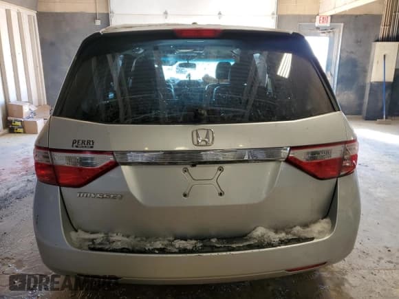 ✅ 2012 Honda Odyssey EX-L • VIN: 5FNRL5H6XCB084841 • Lot: 46360605. Listed on Copart with 130,073 mi. Free auction sales archive from the USA and detailed vehicle history report at DreamBid. Image 6.