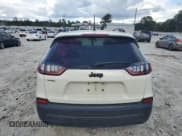 ✅ 2019 Jeep Cherokee Altitude • VIN: 1C4PJLLB2KD411373 • Лот: 81823075. Опубликован ранее на Copart с пробегом 172 968 миль. Бесплатный доступ к архиву аукционных продаж из США и подробный отчёт об истории автомобиля на DreamBid. Изображение 6.