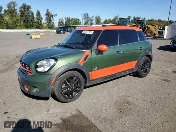 ✅ 2015 MINI Countryman S • VIN: WMWZC5C54FWP44898 • Лот: 85601735. Опубликован ранее на Copart с пробегом 70 298 миль. Бесплатный доступ к архиву аукционных продаж из США и подробный отчёт об истории автомобиля на DreamBid. Изображение 1.