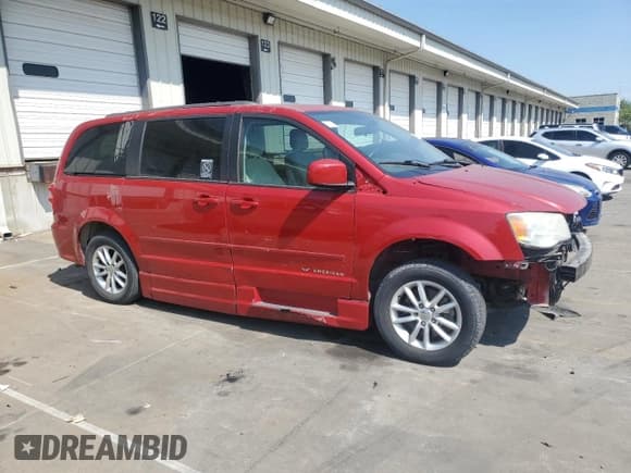 ✅ 2015 Dodge Grand Caravan SXT • VIN: 2C7WDGCG6FR557268 • Lot: 81091815. Listed on Copart with 97,342 mi. Free auction sales archive from the USA and detailed vehicle history report at DreamBid. Image 4.