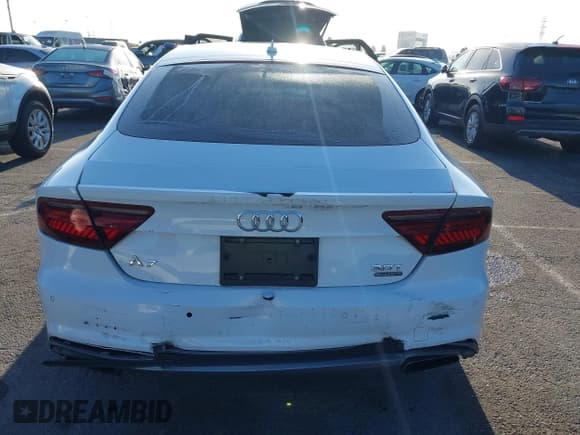 ✅ 2016 Audi A7 Prestige • VIN: WAU2GAFC2GN056981 • Lot: 43134143. Wystawiony na IAAI z przebiegiem 108 358 mil. Bezpłatny archiwum sprzedaży aukcyjnych z USA i szczegółowy raport historii pojazdu na DreamBid. Zdjęcie 16.