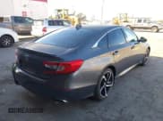 ✅ 2018 Honda Accord Sport • VIN: 1HGCV1F30JA079012 • Lot: 43259081. Wystawiony na IAAI z przebiegiem 99 804 mil. Bezpłatny archiwum sprzedaży aukcyjnych z USA i szczegółowy raport historii pojazdu na DreamBid. Zdjęcie 4.