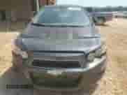 2012 Chevrolet Sonic LT z VIN 1G1JC5SB3C4216292, wystawiony jako Copart lot #57061465 z przebiegiem 56 675 mil mil oraz Szkoda całkowita • Salvage title. Historia ofert i sprzedaży dostępna na DreamBid. Obrazek 5.