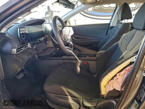 ✅ 2025 Hyundai Elantra SEL Convenience • VIN: KMHLS4DG7SU004950 • Lot: 95541695. Wystawiony na Copart z przebiegiem 7 886 mil. Bezpłatny archiwum sprzedaży aukcyjnych z USA i szczegółowy raport historii pojazdu na DreamBid. Zdjęcie 7.