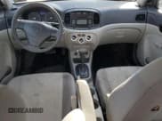 ✅ 2010 Hyundai Accent GLS • VIN: KMHCN4AC2AU417592 • Лот: 87662305. Опубликован ранее на Copart с пробегом 158 327 миль. Бесплатный доступ к архиву аукционных продаж из США и подробный отчёт об истории автомобиля на DreamBid. Изображение 8.