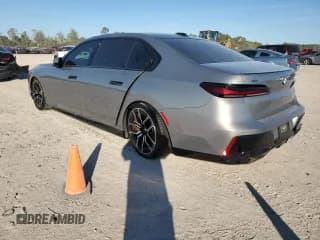 ✅ 2023 BMW 7 Series 760i xDrive • VIN: WBA33EJ09PCL80977 • Lot: 81558744. Wystawiony na Copart z przebiegiem Nie podano. Bezpłatny archiwum sprzedaży aukcyjnych z USA i szczegółowy raport historii pojazdu na DreamBid. Zdjęcie 2.