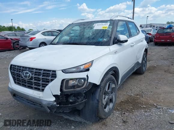 ✅ 2024 Hyundai Venue SEL • VIN: KMHRC8A38RU313756 • Lot: 42221213. Listed on IAAI with 40,905 mi. Free auction sales archive from the USA and detailed vehicle history report at DreamBid. Image 6.