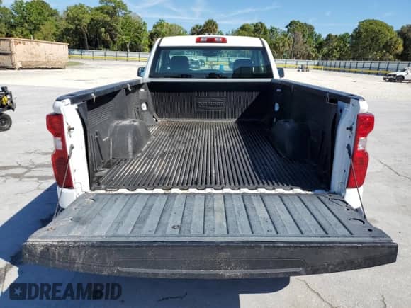 2022 Chevrolet Silverado 1500 Work Truck z VIN 3GCNWAED2NG165072, wystawiony jako Copart lot #49977855 z przebiegiem 29 435 mil mil oraz Szkoda całkowita • Salvage title. Historia ofert i sprzedaży dostępna na DreamBid. Obrazek 10.