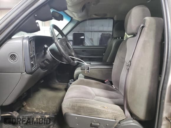 ✅ 2007 Chevrolet Silverado 2500HD Work Truck • VIN: 1GCHK29U17E197952 • Lot: 87014984. Listed on Copart with 220,337 mi. Free auction sales archive from the USA and detailed vehicle history report at DreamBid. Image 7.