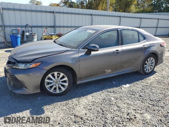 ✅ 2018 Toyota Camry XLE • VIN: 4T1B11HK1JU157799 • Lot: 91577745. Wystawiony na Copart z przebiegiem 89 858 mil. Bezpłatny archiwum sprzedaży aukcyjnych z USA i szczegółowy raport historii pojazdu na DreamBid. Zdjęcie 1.