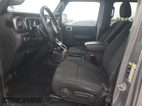 ✅ 2020 Jeep Wrangler Unlimited Sport • VIN: 1C4HJXDG1LW206543 • Lot: 55635105. Listed on Copart with 68,808 mi. Free auction sales archive from the USA and detailed vehicle history report at DreamBid. Image 7.