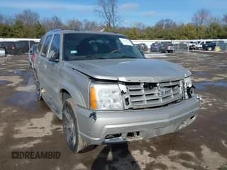 ✅ 2004 Cadillac Escalade • VIN: 1GYEK63N74R226915 • Lot: 41529807. Listed on IAAI with Not provided. Free auction sales archive from the USA and detailed vehicle history report at DreamBid. Image 1.