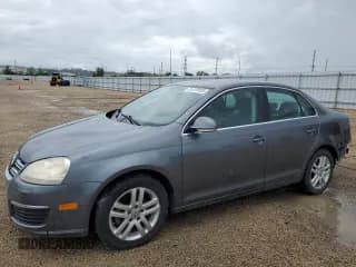 ✅ 2007 Volkswagen Jetta 2.5 • VIN: 3VWSF71K57M106657 • Лот: 61479105. Опубликован ранее на Copart с пробегом 94 898 миль. Бесплатный доступ к архиву аукционных продаж из США и подробный отчёт об истории автомобиля на DreamBid. Изображение 1.
