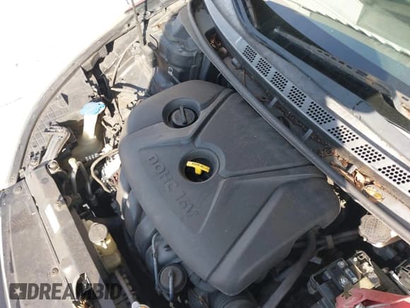 ✅ 2012 Hyundai Elantra GLS • VIN: 5NPDH4AE1CH140707 • Lot: 43661639. Listed on IAAI with 256,794 mi. Free auction sales archive from the USA and detailed vehicle history report at DreamBid. Image 6.