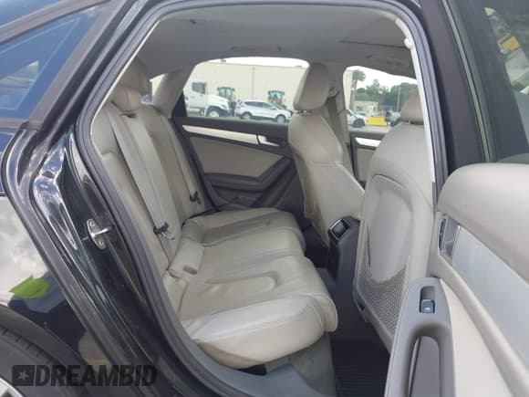 ✅ 2011 Audi A4 Premium • VIN: WAUAFAFL0BN011531 • Lot: 43423893. Listed on IAAI with 162,836 mi. Free auction sales archive from the USA and detailed vehicle history report at DreamBid. Image 8.