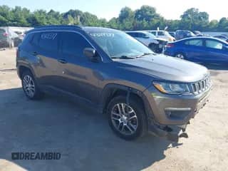 2020 Jeep Compass Latitude с VIN 3C4NJDBB6LT255915, выставлен на аукционе IAAI как лот 43119377 с пробегом 76 566 миль миль и . История ставок и продаж доступна на DreamBid. Изображение 1.