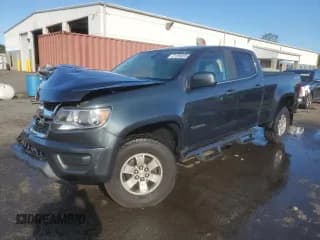 ✅ 2018 Chevrolet Colorado 4WD Work Truck • VIN: 1GCGTBEN6J1203556 • Лот: 71359055. Опубликован ранее на Copart с пробегом 123 555 миль. Бесплатный доступ к архиву аукционных продаж из США и подробный отчёт об истории автомобиля на DreamBid. Изображение 1.