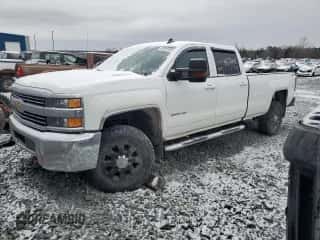 2015 Chevrolet Silverado 3500HD LT с VIN 1GC4KZE8XFF618267, выставлен на аукционе Copart как лот 87687325 с пробегом 156 087 миль миль и На запчасти • Non repairable. История ставок и продаж доступна на DreamBid. Изображение 1.