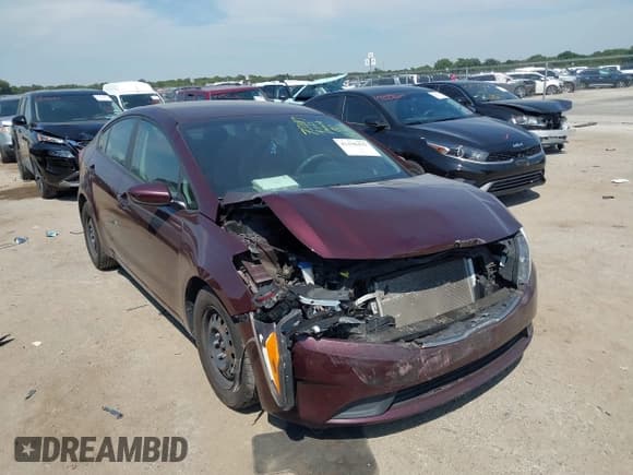 ✅ 2018 Kia Forte LX • VIN: 3KPFL4A7XJE248303 • Лот: 43198435. Опубликован ранее на IAAI с пробегом 106 923 миль. Бесплатный доступ к архиву аукционных продаж из США и подробный отчёт об истории автомобиля на DreamBid. Изображение 1.