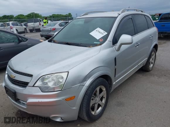 ✅ 2013 Chevrolet Captiva Sport LT • VIN: 3GNFL3EK9DS506946 • Lot: 42344253. Wystawiony na IAAI z przebiegiem 134 565 mil. Bezpłatny archiwum sprzedaży aukcyjnych z USA i szczegółowy raport historii pojazdu na DreamBid. Zdjęcie 2.